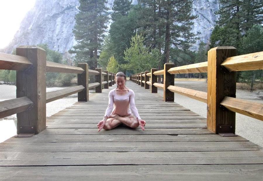 Yoga in Yosemite park
